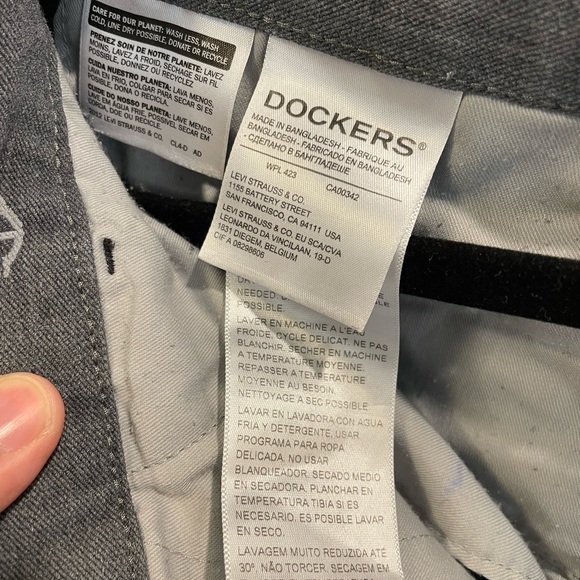 Dockers Straight Leg Chino - Picture 5 of 8
